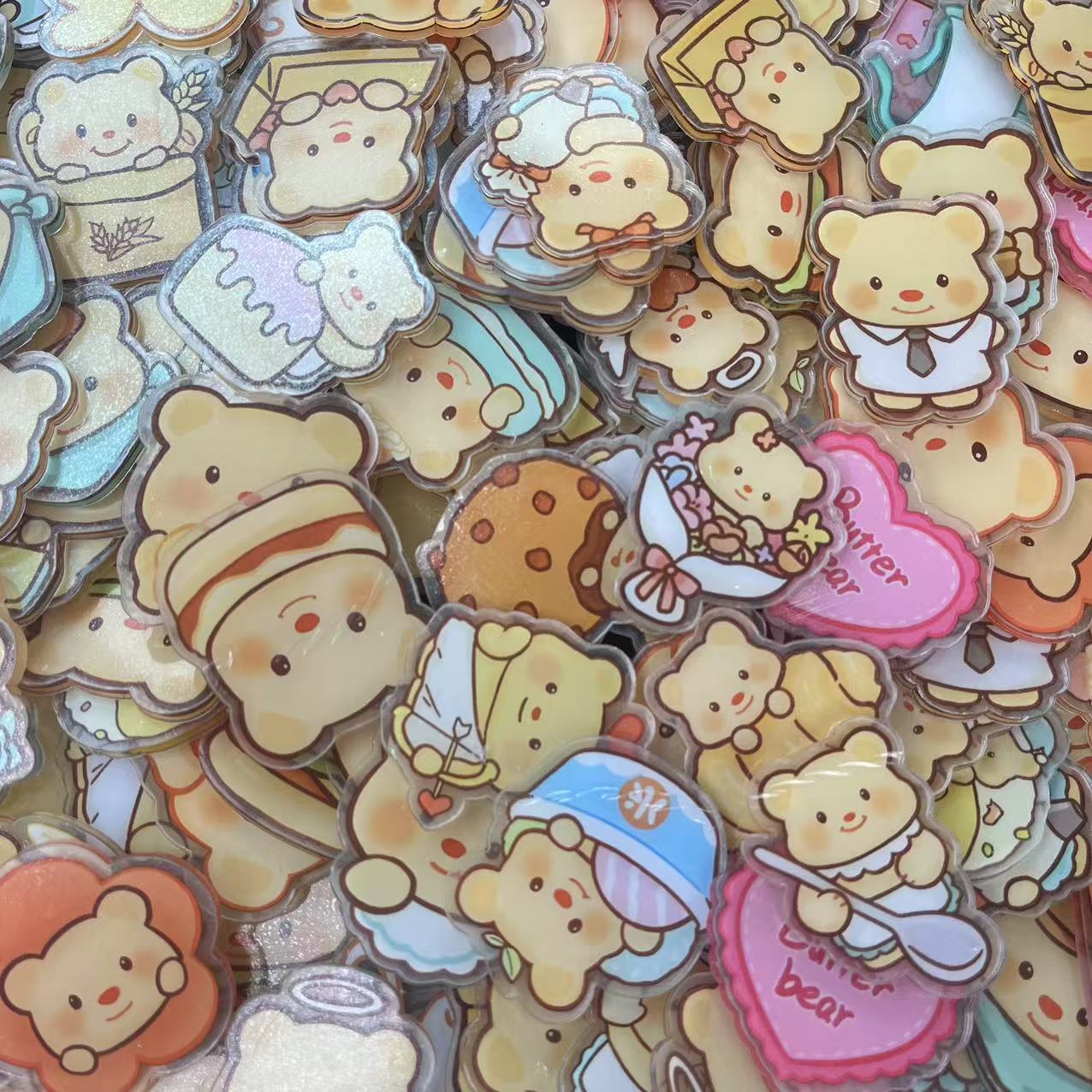 Butter bear 4cm-Acrylic chips