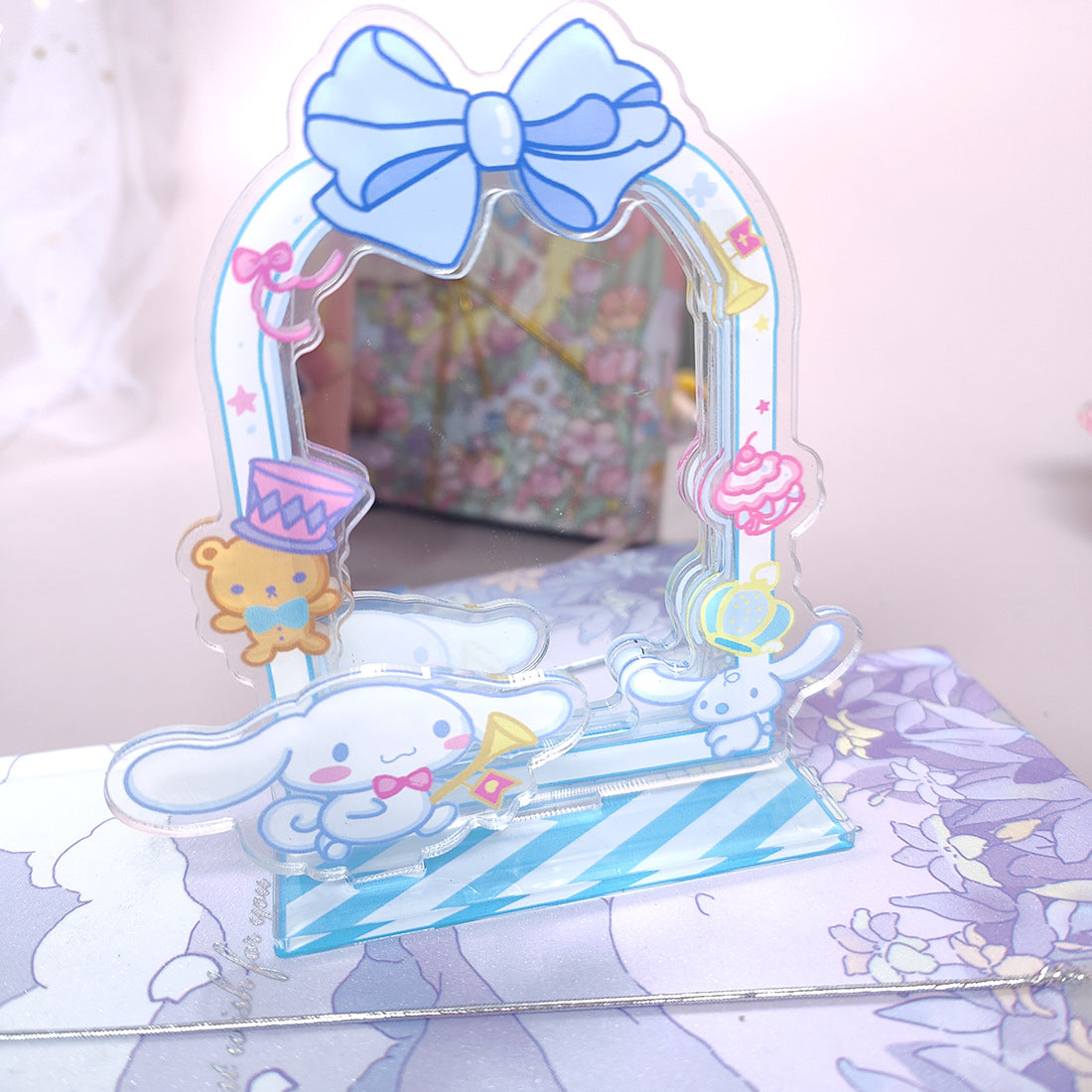 Sanrio Stander