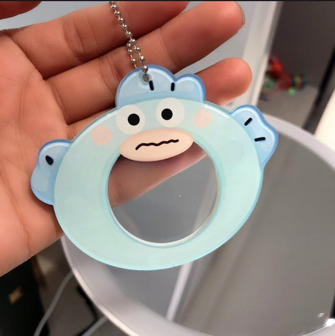 Magnentical shaker keychain