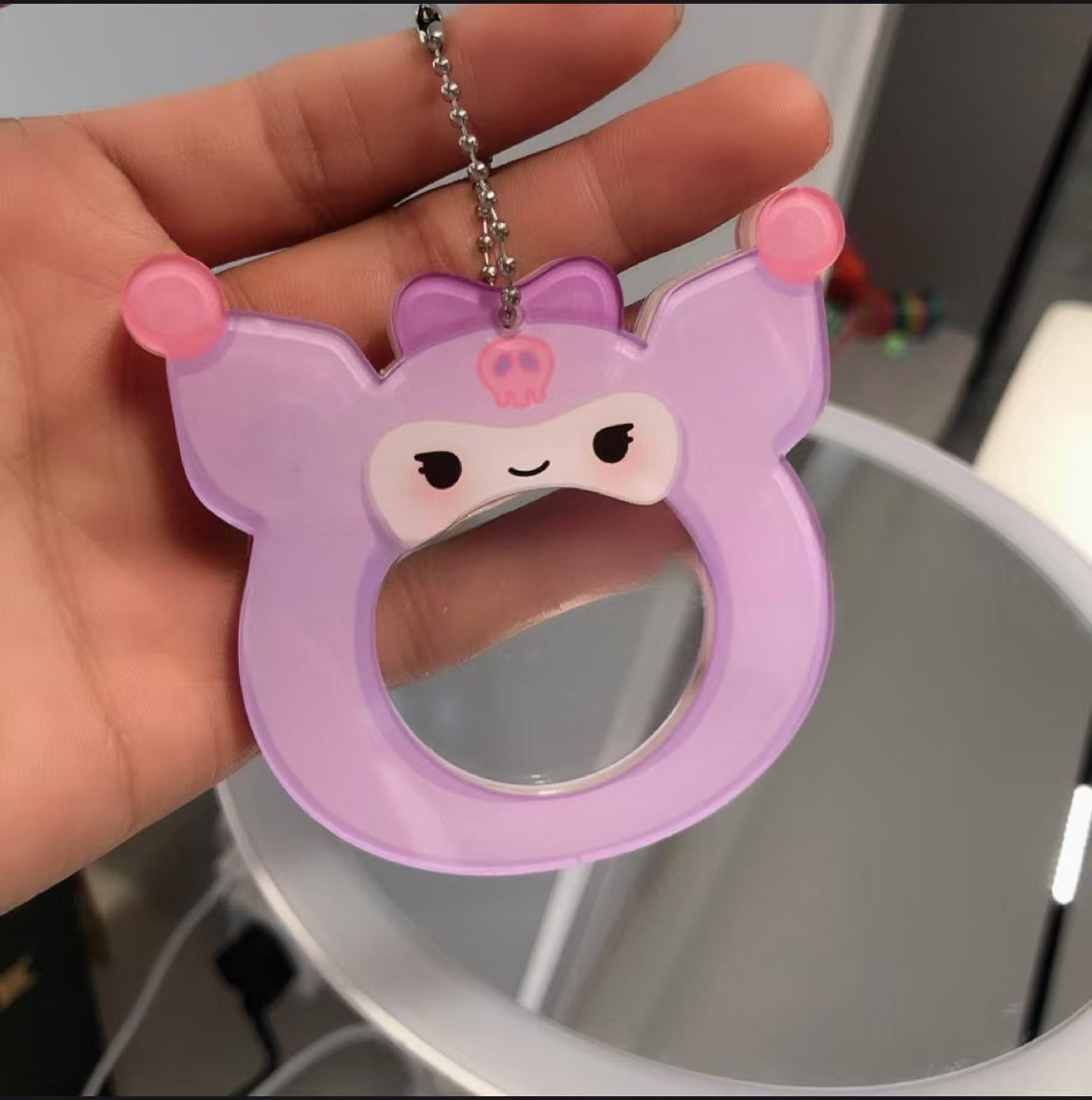 Magnentical shaker keychain