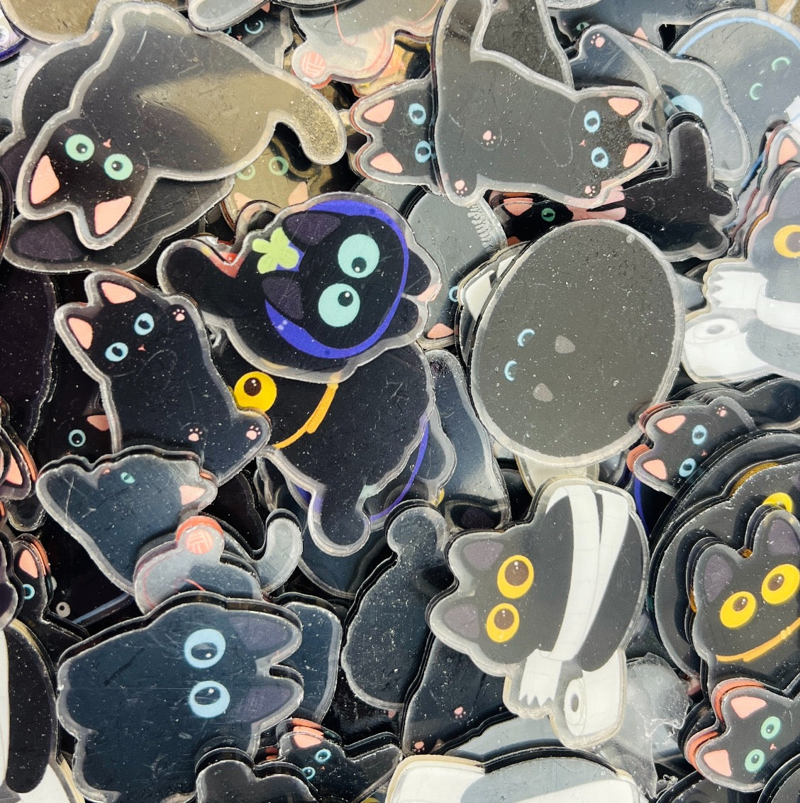 Black Cats, 4cm-Acrylic chips