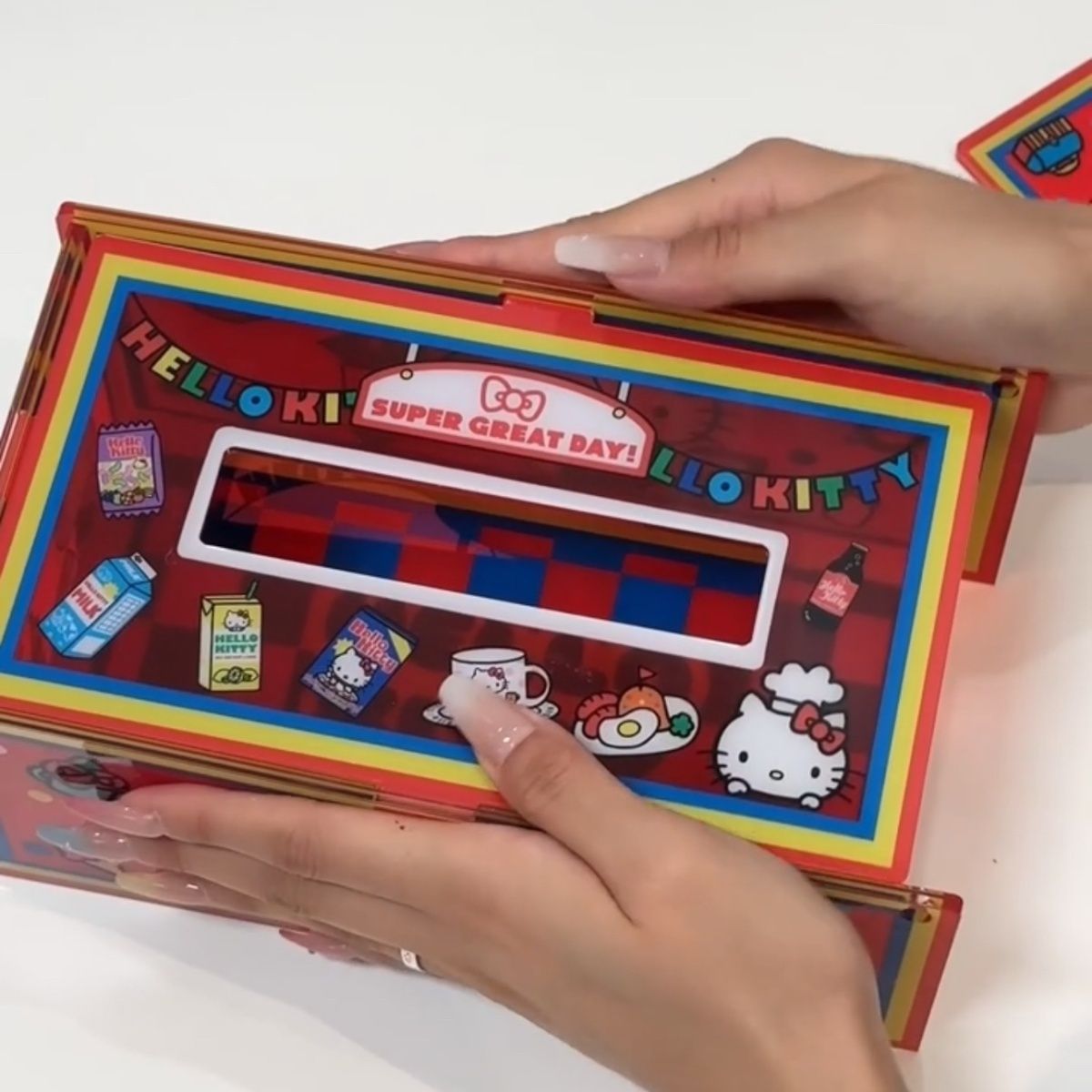 HK Tissue box