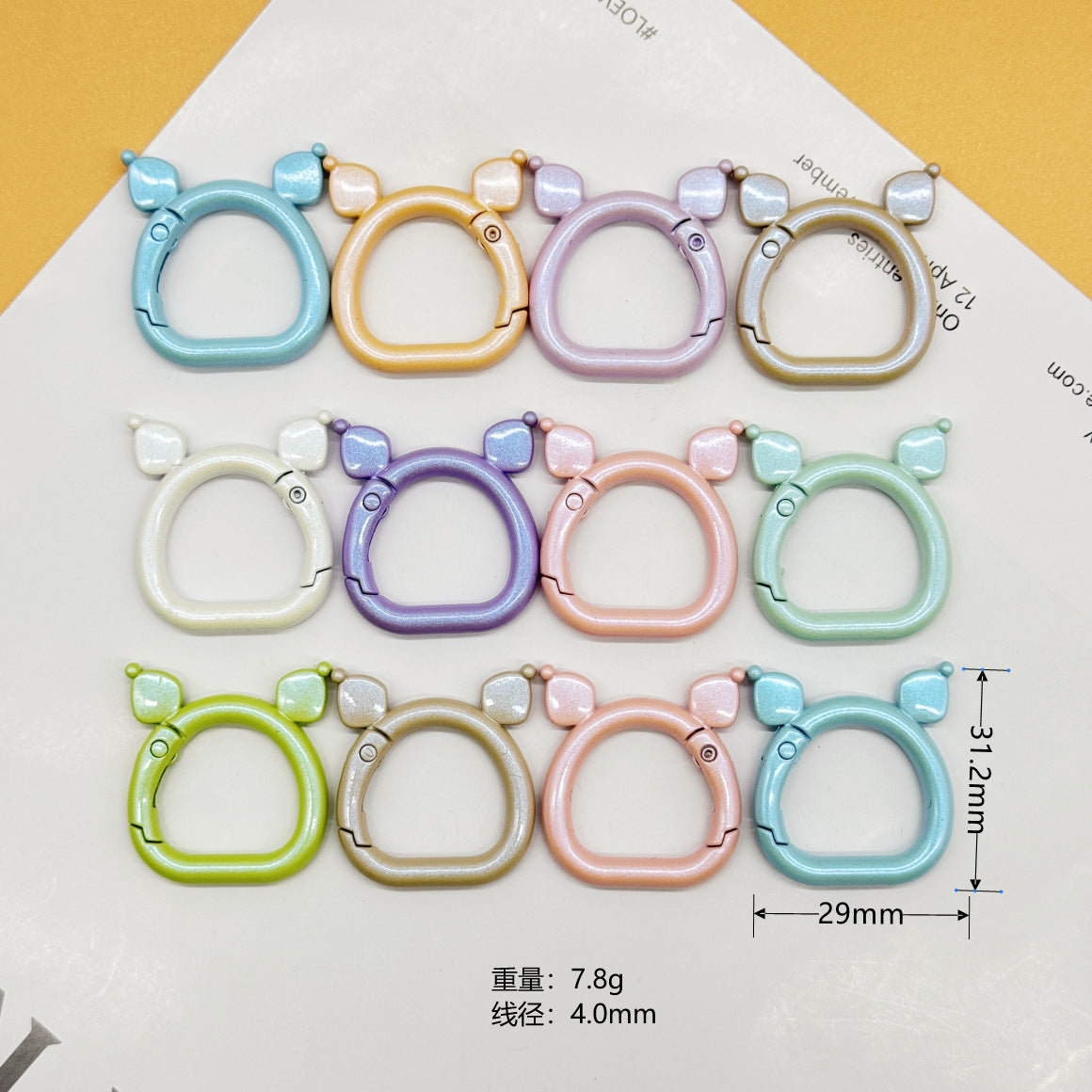 Metal keychain 10pcs (color random)