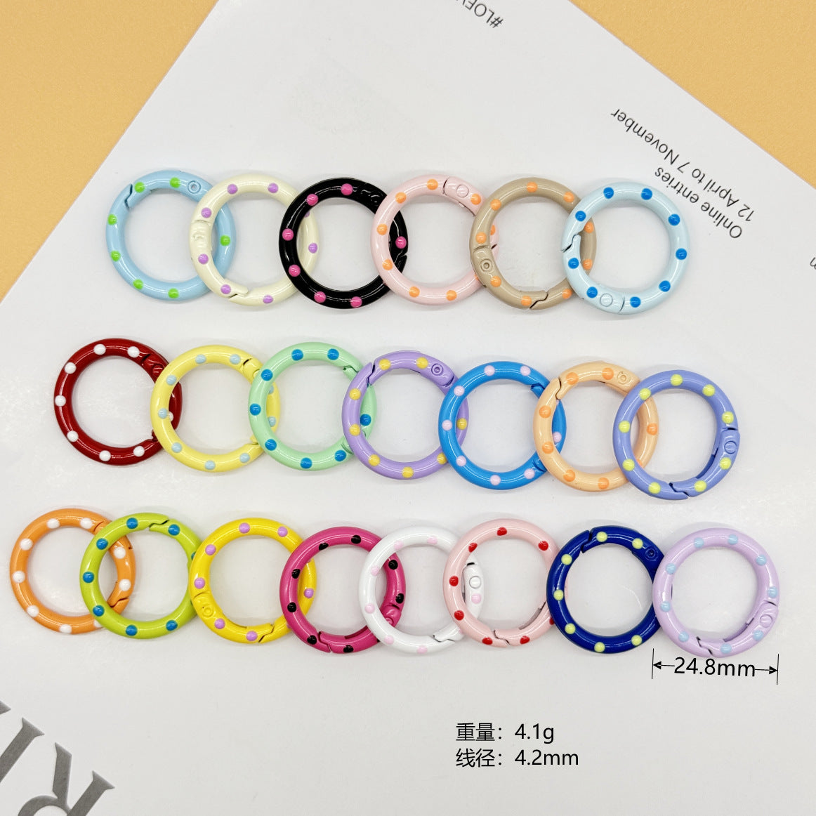 Metal keychain 10pcs (color random)