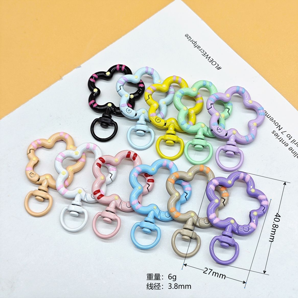 Metal keychain 10pcs (color random)