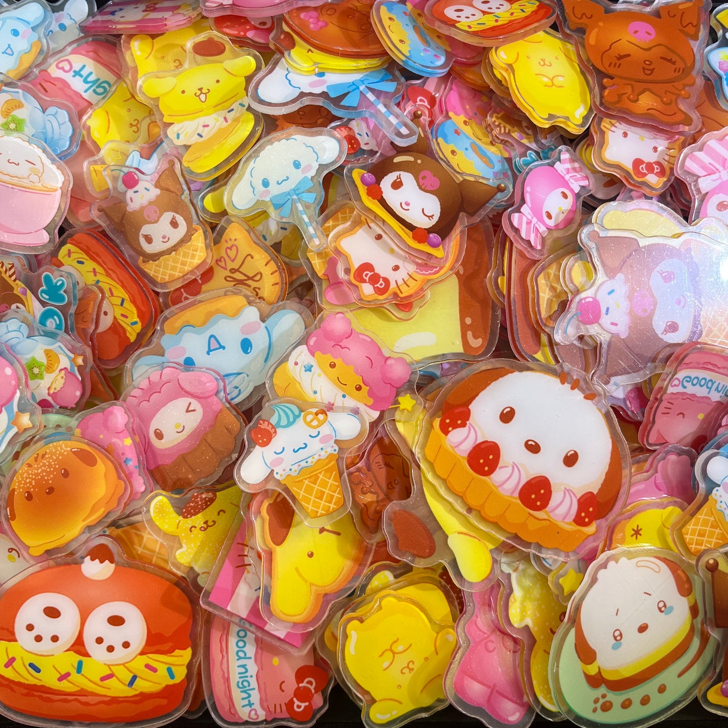 Sanrio Food mix 4cm-Acrylic chips